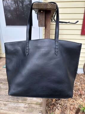 Classic Black Leather Tote Bag - Women's Everyday Carry